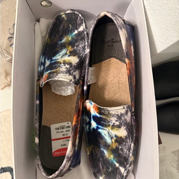Colorful Galaxy Print Loafers - Picture 5 of 6